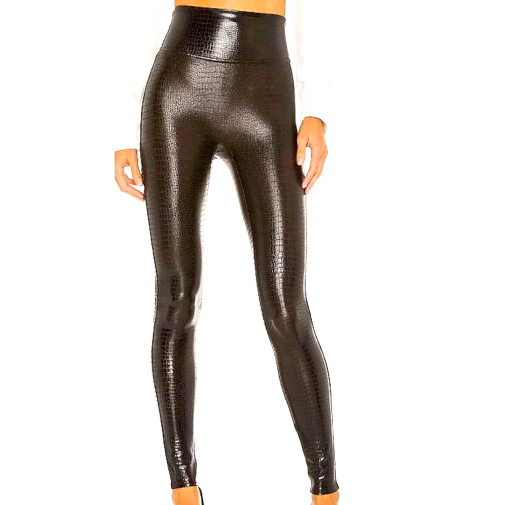 SPANX alligator print leggings M